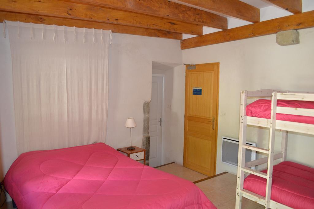 Auberge Les Sibourgs Bourdeaux Room photo